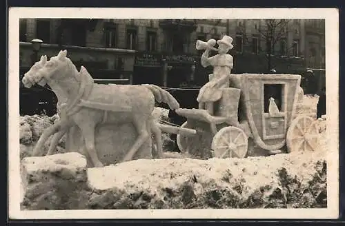 Foto-AK Berlin, Schneetreiben & Winterskulptur 1940 am Haus Elite Autofahrt GmbH, Unter den Linden