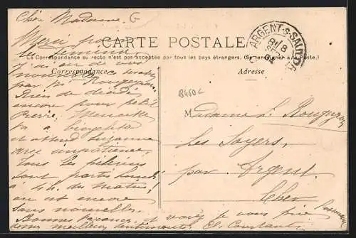 AK Gizeux, Rue de Bourgueil avec des habitants en tenue d`époque