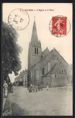 AK Esvres, L`Église et la Place