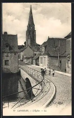 AK Langeais, L`Église et le pont sur la rivière