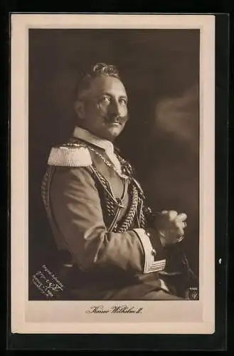 AK Portrait Kaiser Wilhelm II. in interessanter Uniform