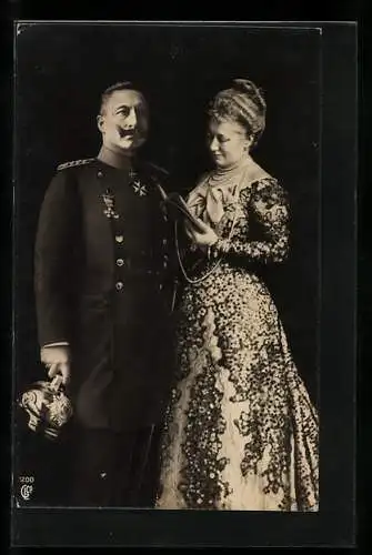 AK Kaiser Wilhelm II. in Uniform mit Gemahlin