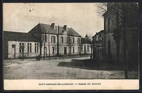 AK Saint-Germain-de-Lusignan, Mairie et écoles