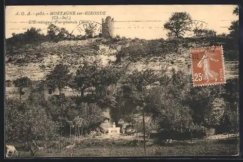 AK Mortagne-sur-Gironde, Vue générale de l`Ermitage et de la tour en ruine