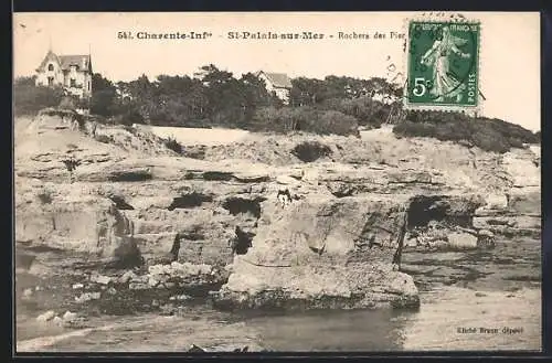 AK St-Palais-sur-Mer, Rochers des Pigeons et maisons sur la falaise