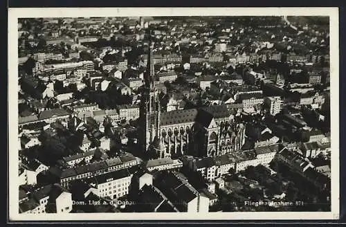 AK Linz a. D., Der Dom vom Flugzeug aus