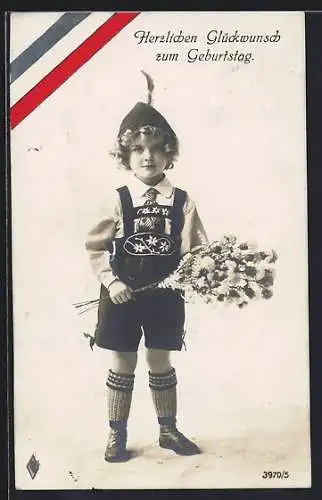 Foto-AK PFB Nr. 3970 /5: Junger Knabe in Tracht mit einem Blumenstrauss, Geburtstagskarte