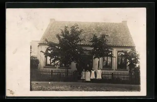 Foto-AK Hemelingen, Haus von Berta Seekamp, Strasse Bruchweg 4