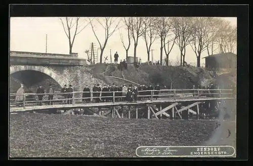 Foto-AK Bendorf / Rhein, Weihe der Behelfsbrücke an der Engerserstrasse 1909