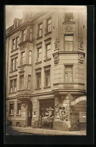 Foto-AK München, Spezereienhandlung Johann Lurtsch in der Waltherstrasse 25