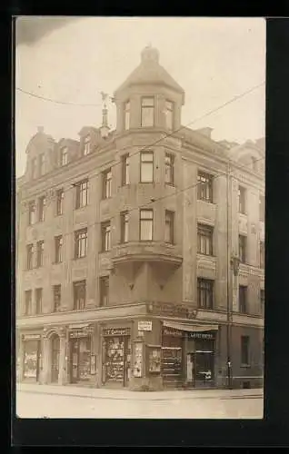 Foto-AK München-Schwabing, Eckhaus Haimhauser Strasse mit Geschäft F. Gottinger