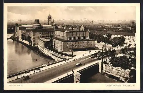 AK München, Strassenbahnen am Deutschen Museum