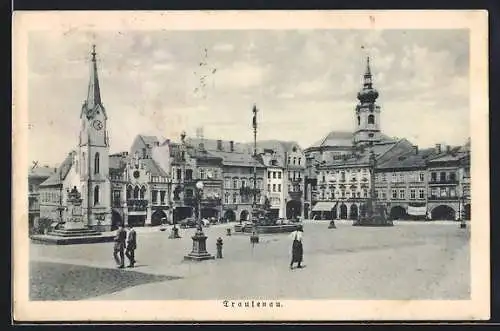 AK Trautenau / Trutnov, Marktplatz mit Hotel Stark und Kirche