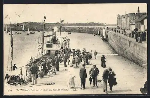 AK Saint-Malo, Arrivee du Bac de Dinard