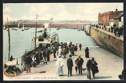 AK Saint-Malo, Arrivèe du Bac de Dinard