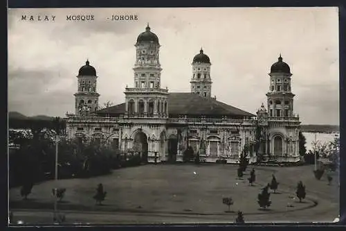 AK Johore, Mosque