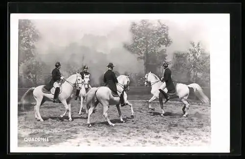 AK Dressurreiten: Quadrille