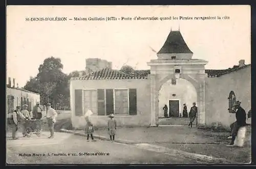 AK St-Denis-d`Oleron, Maison Guillotin, Poste d`observation quand les Pirates ravageaient la cote