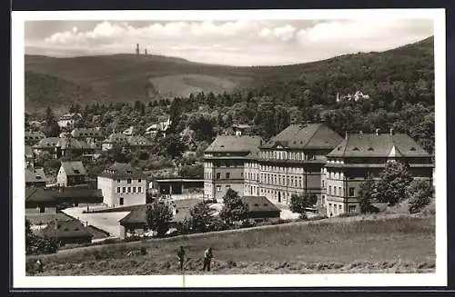 AK Königstein im Taunus, Katholisch-theol. Fakultät mit dem grossen Feldberg im Hintergrund