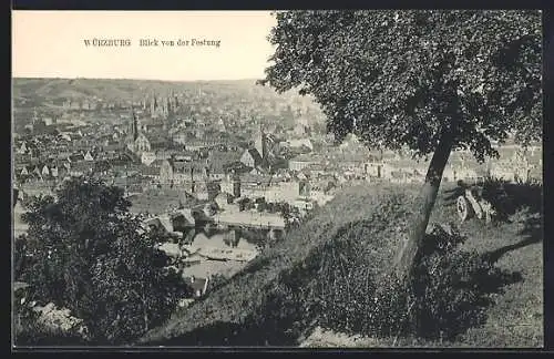 AK Würzburg, Blick von der Festung auf den Ort