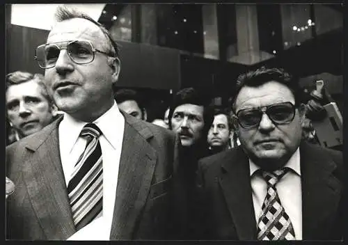 Fotografie PA Sven Simon, Bonn, Helmut Kohl mit Franz-Josef Strauss