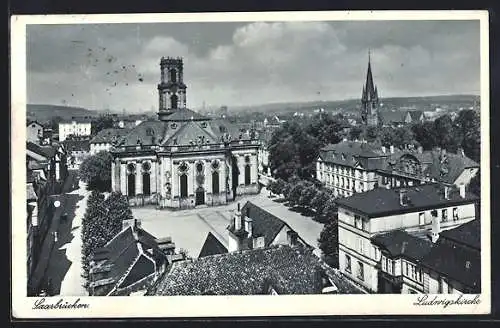 AK Saarbrücken, Gesamtansicht mit Ludwigskirche aus der Vogelschau