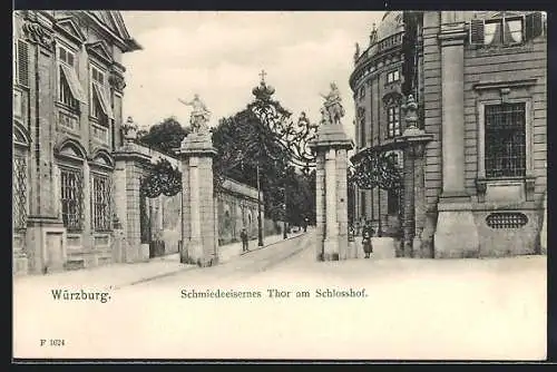 AK Würzburg, Schmiedeeisernes Tor am Schlosshof