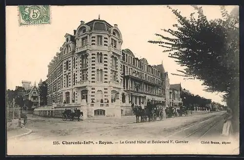 AK Royan, Le Grand Hôtel et Boulevard F. Garnier