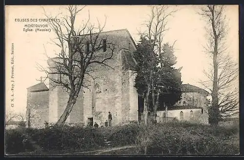 AK Montguyon, Église, Massiac, Vue de l`église entourée d`arbres sans feuillage