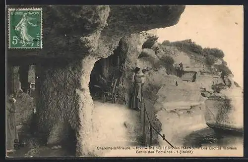 AK Meschers-les-Bains, Les Grottes habitées, Grotte des Fontaines