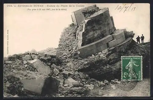 AK Royan, Ruines du Phare de la Coubre après la chute du 21 mai 1907