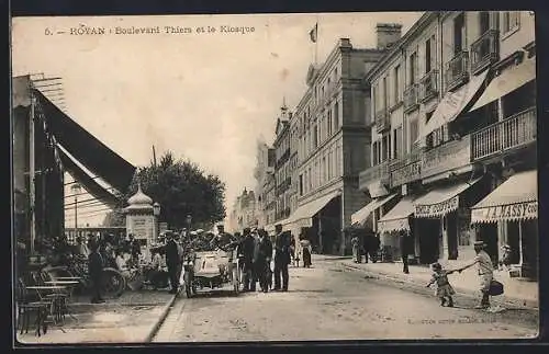 AK Royan, Boulevard Thiers et le Kiosque, Ortspartie