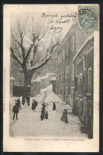 AK Livron, Place de l`Hôtel-de-Ville sous la neige