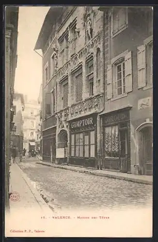 AK Valence, Maison des Têtes et rue commercante adjacente