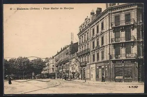 AK Valence, Place Madier de Montjau et la pharmacie