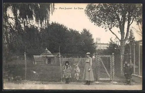 AK Valence, Parc Jouvet, Le Daim avec enfants et gardienne devant l`enclos