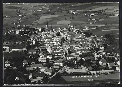 AK Bad Leonfelden /O.-Ö., Ort und Umgebung vom Flugzeug aus