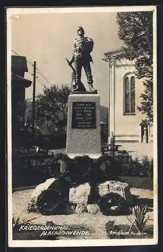 AK Alberschwende, Kriegerdenkmal mit Kränzen