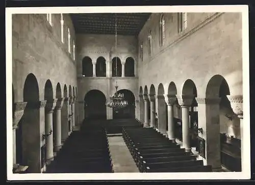 Foto-AK Deutscher Kunstverlag, Nr. 26: Quedlinburg, Dom, Stiftskirche S. Servatius, Mittelschiff nach Westen