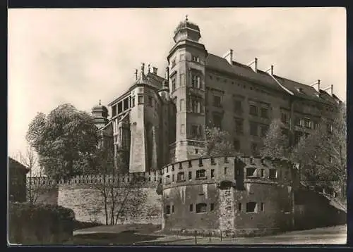 Foto-AK Deutscher Kunstverlag, Nr. 16: Krakau, Burg mit Turm Sigismunds III. und Hahnentritt