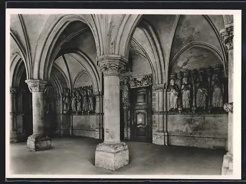 Foto-AK Deutscher Kunstverlag, Nr. 5: Münster i. W., Dom, Paradies mit den 12 Aposteln