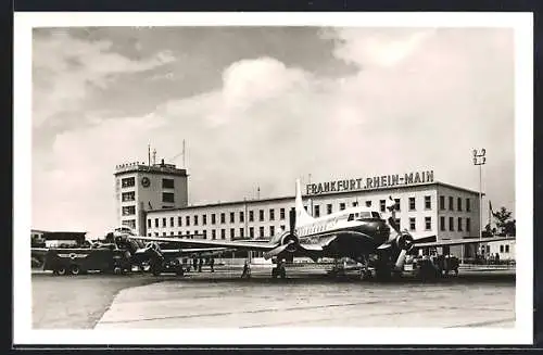 AK Frankfurt, Flugzeuge stehen auf dem Flughafen