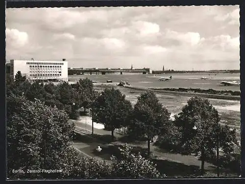 AK Berlin, Zentral-Flughafen Tempelhof