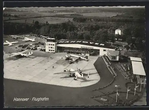 AK Hannover, Flughafen mit Flugzeugen