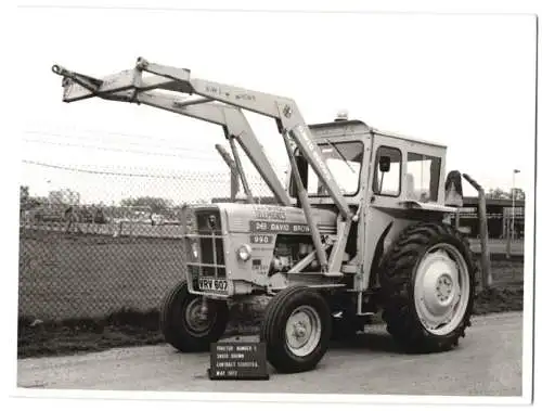 Fotografie Traktor David Brown 990, Ackerschlepper mit Hub-Hydraulik, Werkfoto