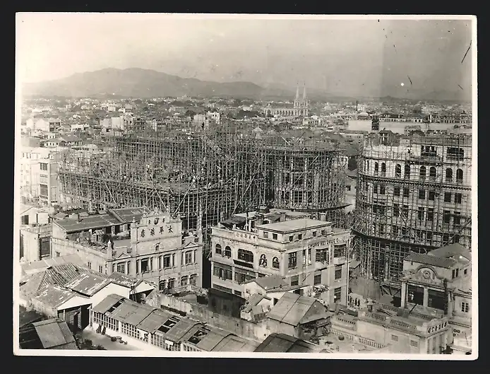 19 Fotografien Erich Herrmann, Berlin, Ansicht Canton / Guangzhou, chin. Schüler in Uniform, Papierfabrik, Tischerler 12