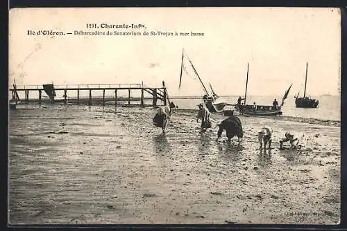 AK Saint-Trojan, Débarcadère du Sanatorium à marée basse