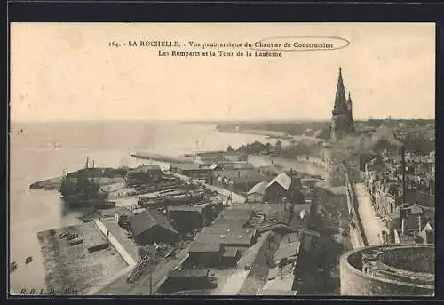 AK La Rochelle, Vue panoramique du Chantier de Construction, Les Remparts et la Tour de la Lanterne