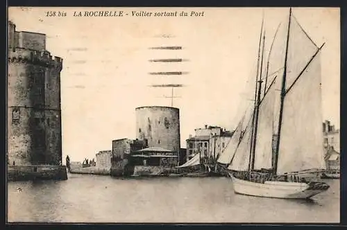 AK La Rochelle, Voilier sortant du port