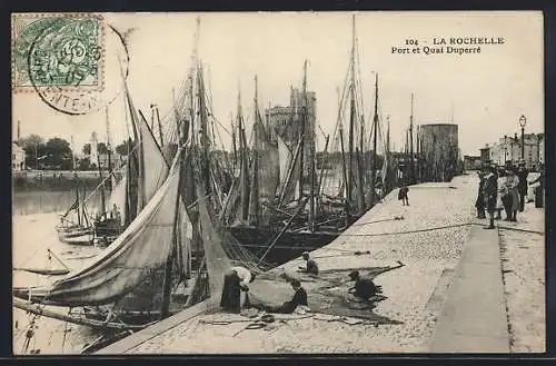 AK La Rochelle, Port et Quai Duperré